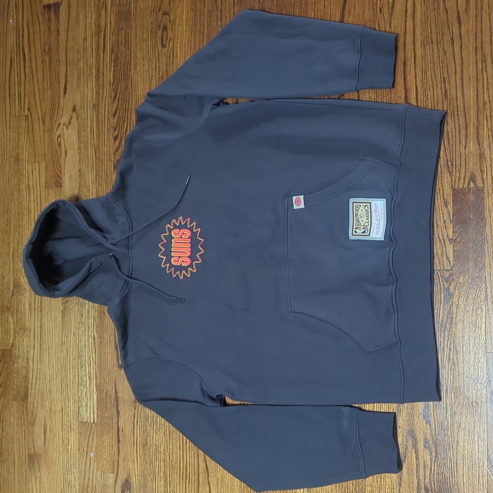 Mint condition Phoenix Suns hoodie